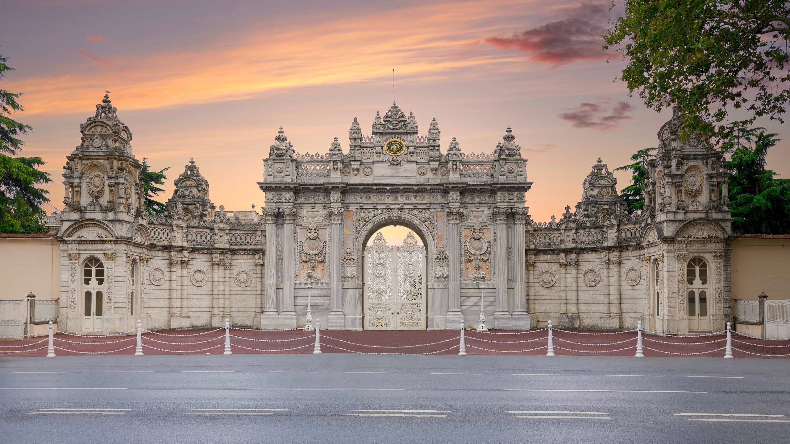 Istanbul palaces