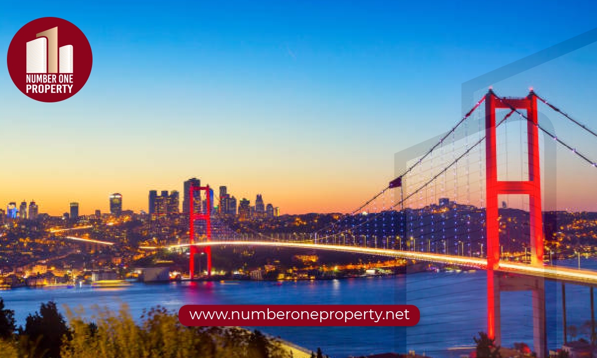 Istanbul's Bosphorus: The Best Waterfront Location
